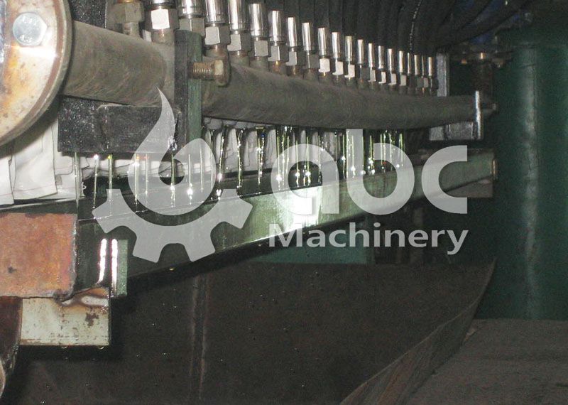 palm oil filtering at night